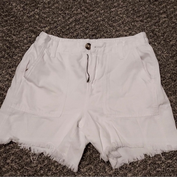💗Aerie white denim cutoff shorts - Picture 2 of 4